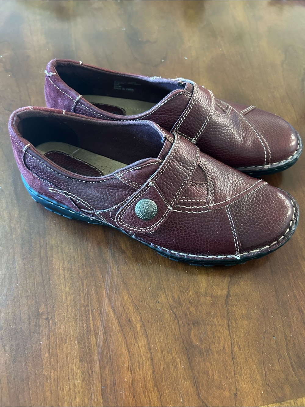 Earth Origins Women's Slip-On Dress Shoes in Burgundy - Picture 3 of 9